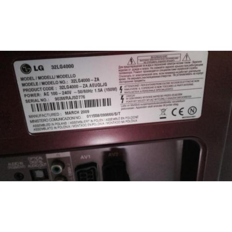 LG TELEVISIE 81 cm.PERFECT BEELD 32LG4000 INGEBOUWDE D.V.D.