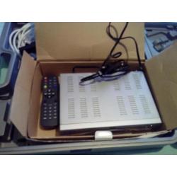 Complete schotelantenne digitale ontvanger in koffer