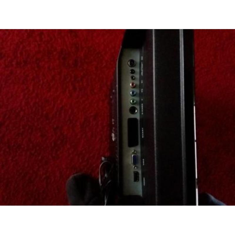 Tv Sweex 22 inch. Met dvd speler,