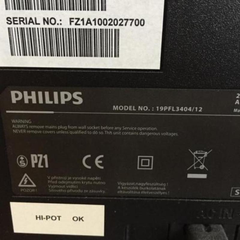 Philips tv model no.: 19PLF3404/12
