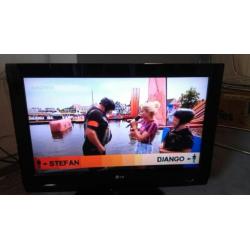 LG TELEVISIE 81 cm.PERFECT BEELD 32LG4000 INGEBOUWDE D.V.D.