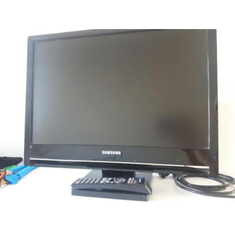 Samsung synchmaster the 225mw