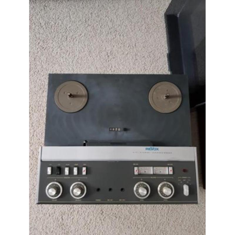 Akai GX650D en Revox A77 bandrecorder