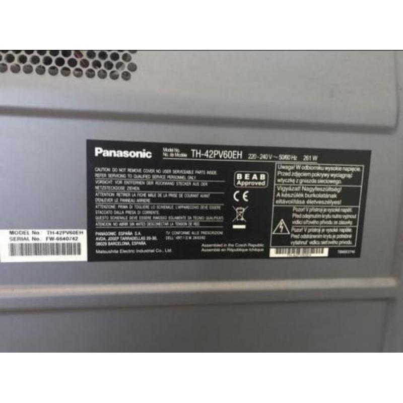 Panasonic Viera plasma TV - TH-42PV60E