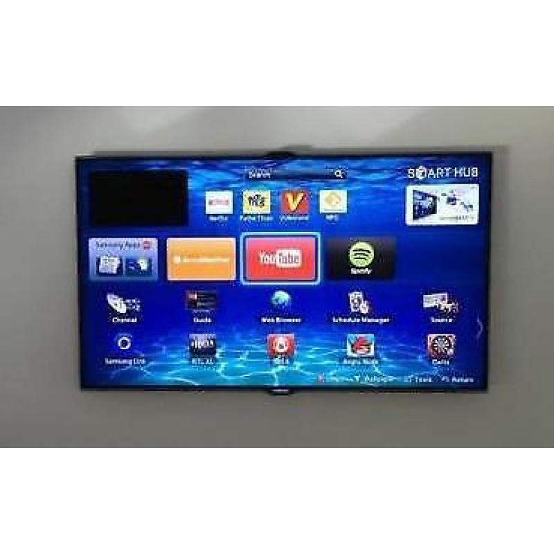 Luxe Samsung 46 inch Smart TV, wifi, 3D, Camera, etc.