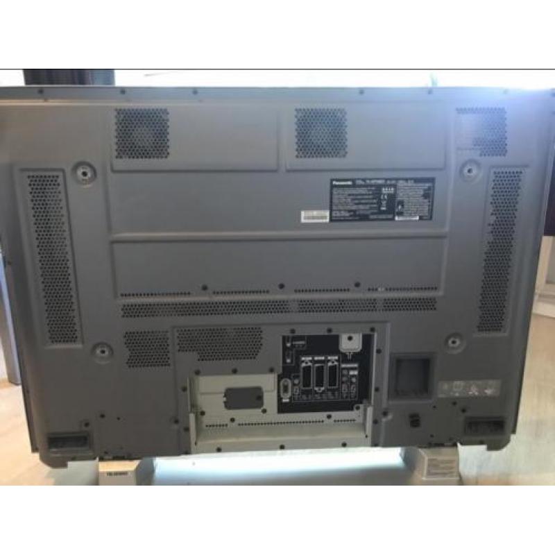Panasonic Viera plasma TV - TH-42PV60E