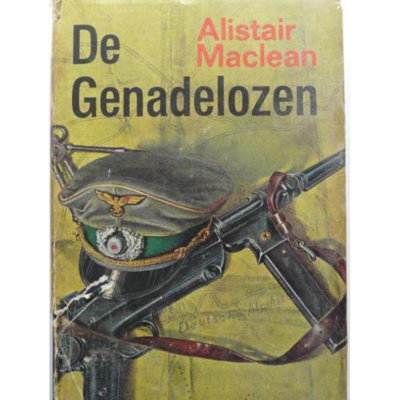 Alistair MacLean # 9 hardcovers (zie foto's)