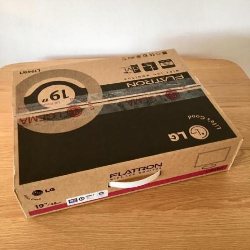 LG Flatron 19" Wide LCD Monitor L194WT