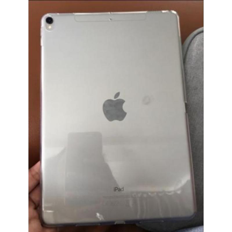 iPad pro 10.5 case back cover