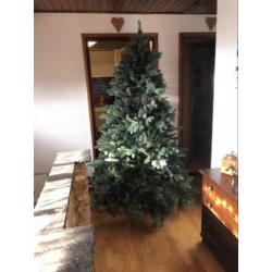 Kunstkerstboom van 2 meter hoog