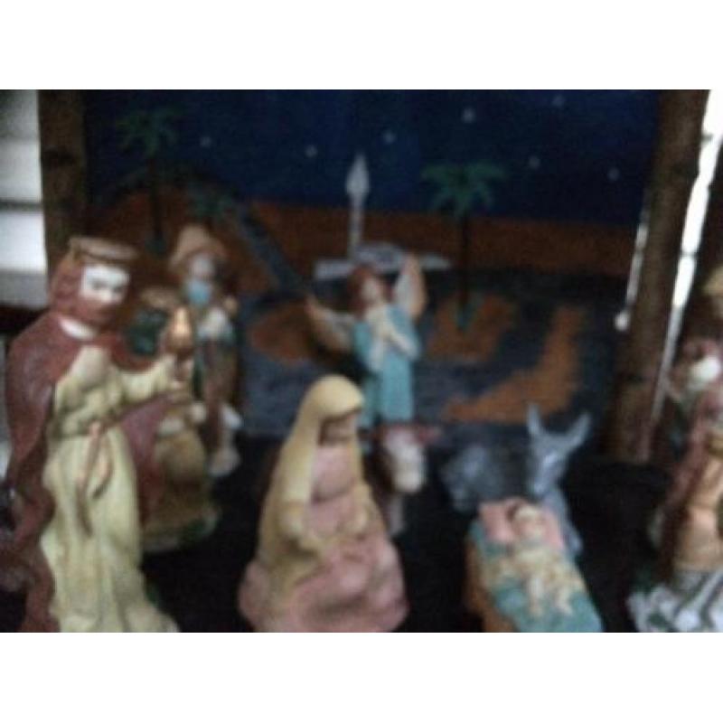 kerststal van berkenhout