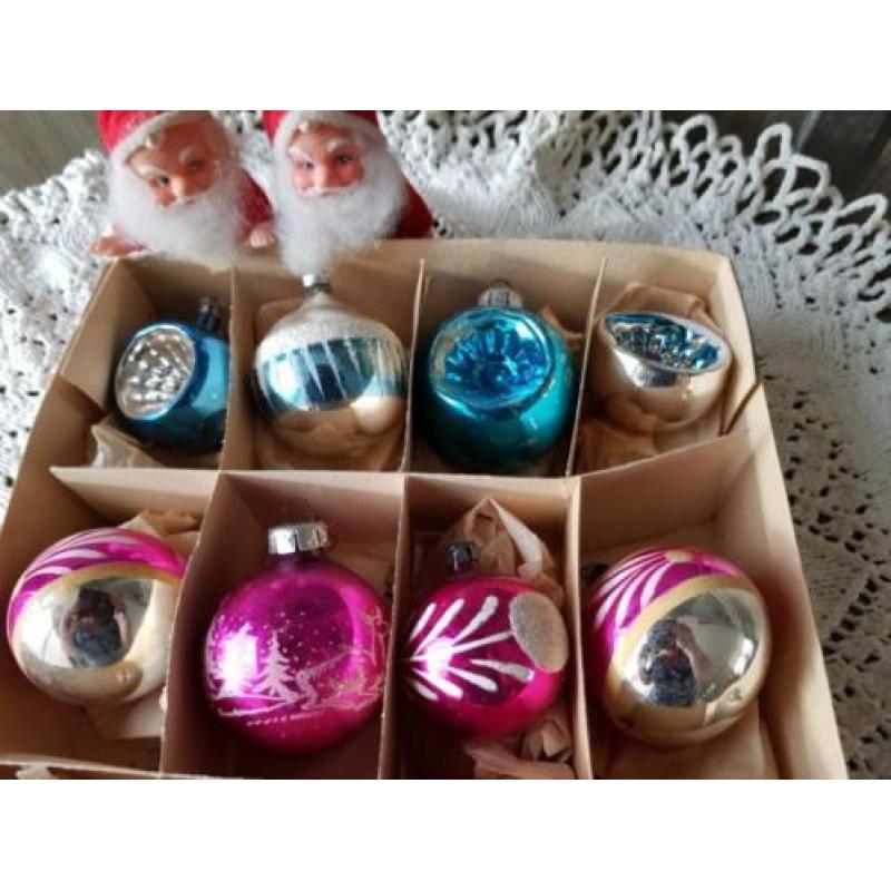 12 oude brocante antieke gekleurde kerstballen/kerst