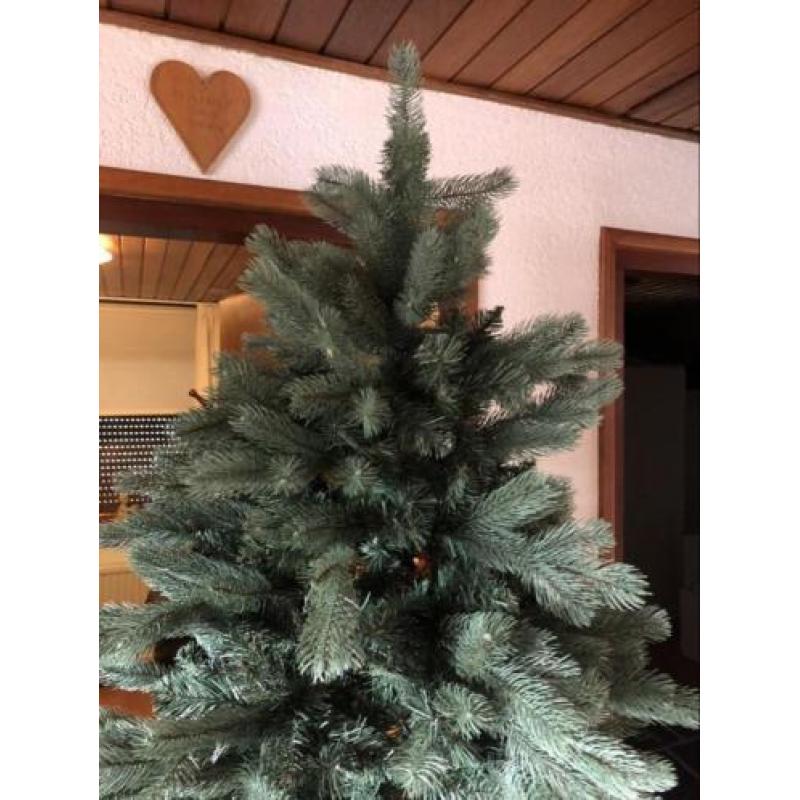 Kunstkerstboom van 2 meter hoog
