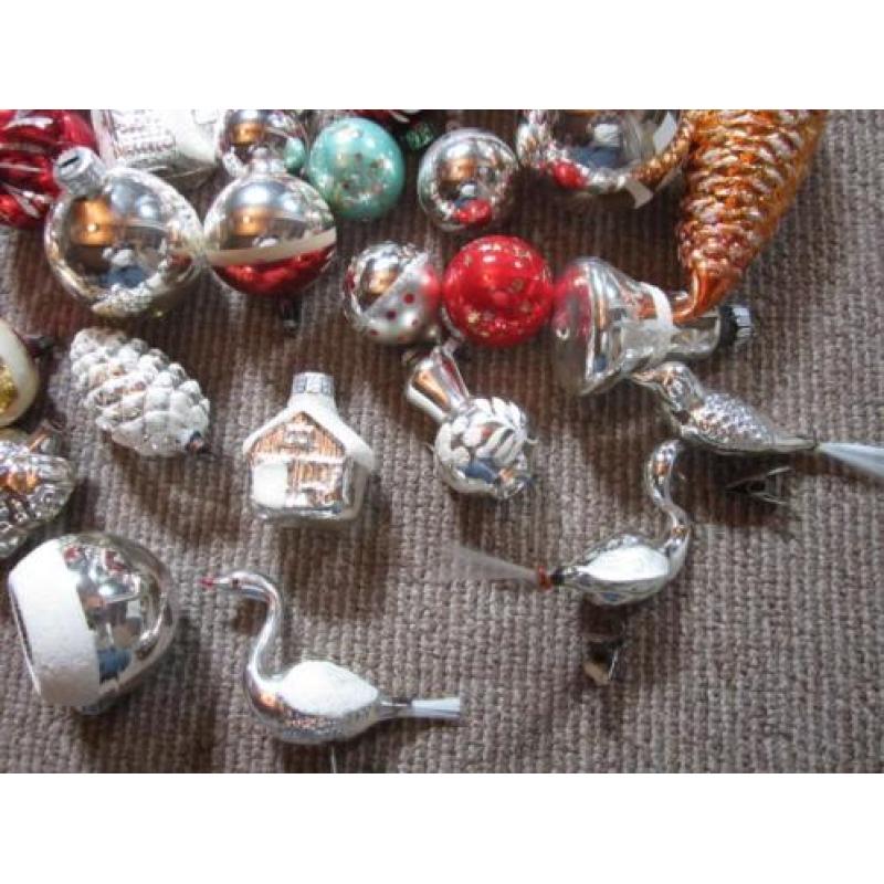 Oude kerstballen + 2 pieken !!.