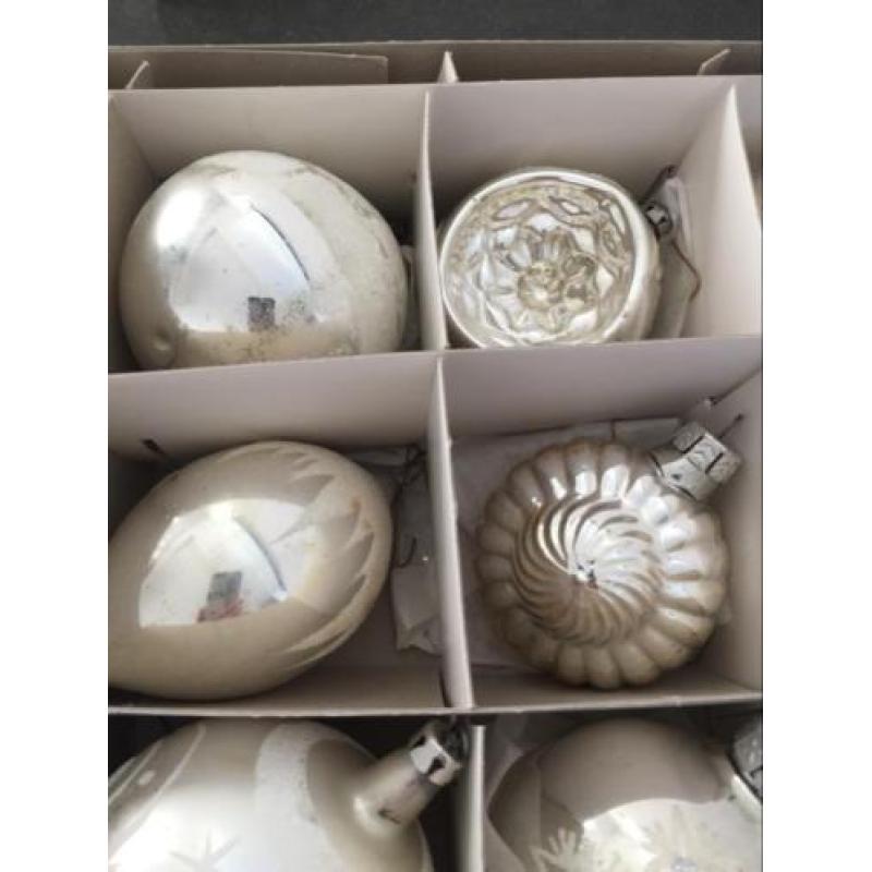 Oude kerstballen