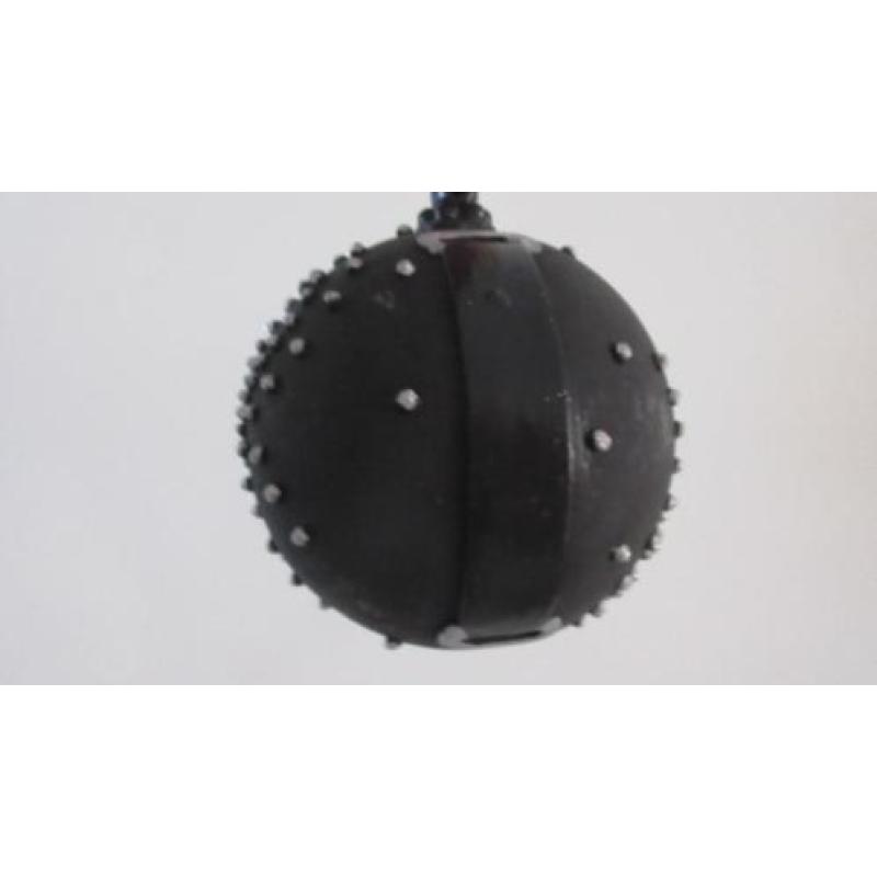 Zwart Kinky Kerstbal van Marlies Dekkers 12 cm