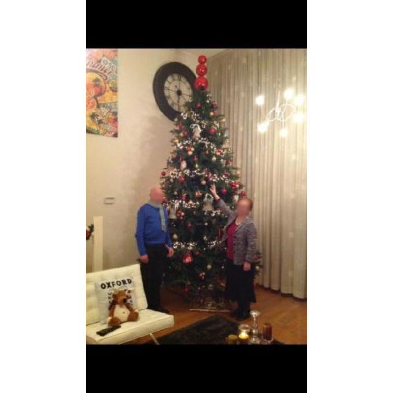 Grote kunstkerstboom (bijna 4 meter) Zeer hoge kwaliteit!