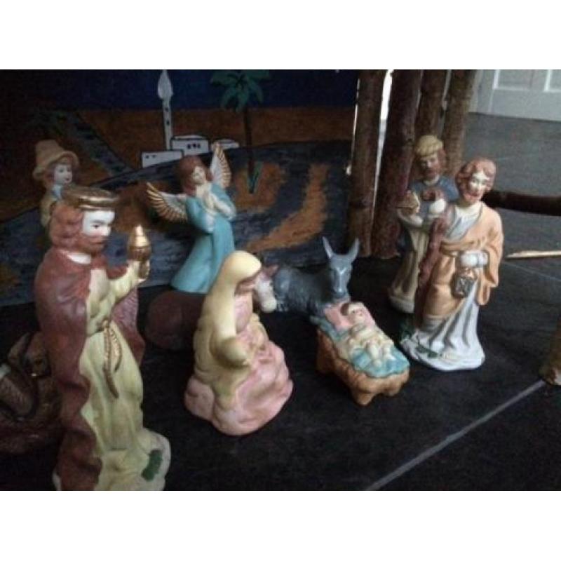 kerststal van berkenhout