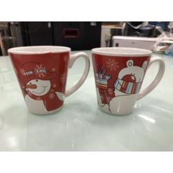 Partij kerst mokken/bekers ca. 70 stuks