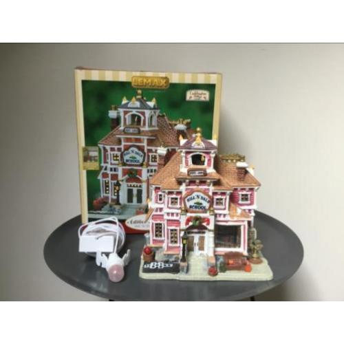 Lemax Village Collection Hill 'N Dale School Kersthuisje