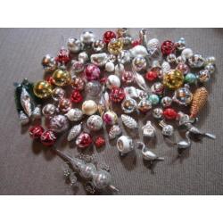 Oude kerstballen + 2 pieken !!.
