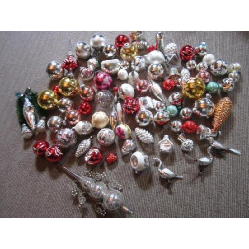 Oude kerstballen + 2 pieken !!.