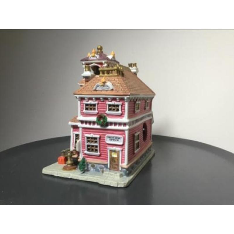Lemax Village Collection Hill 'N Dale School Kersthuisje