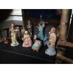 kerststal van berkenhout