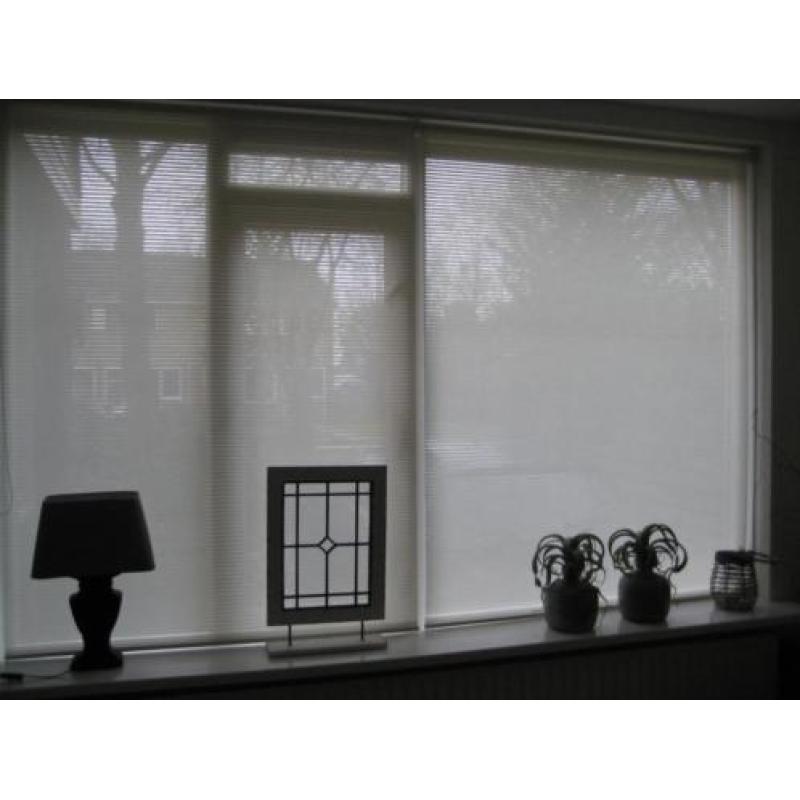 Rolgordijn, wit met transparant streepje 134,6x190