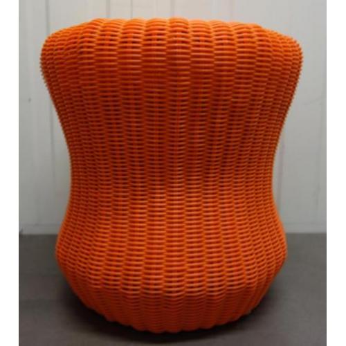 Zitkruk kruk tafeltje kuntstof gevlochten poef oranje