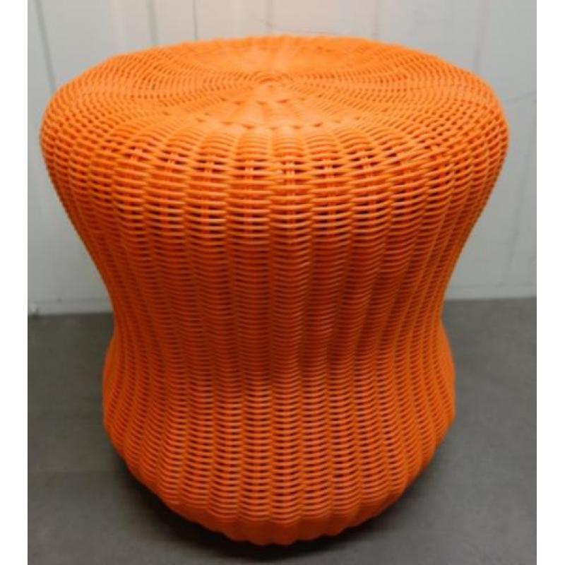 Zitkruk kruk tafeltje kuntstof gevlochten poef oranje