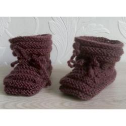 Bruine Baby Booties maat 0-3 maanden
