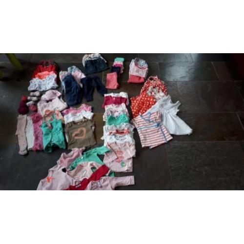 Babykleertjes meisje mt 50 tm 68.