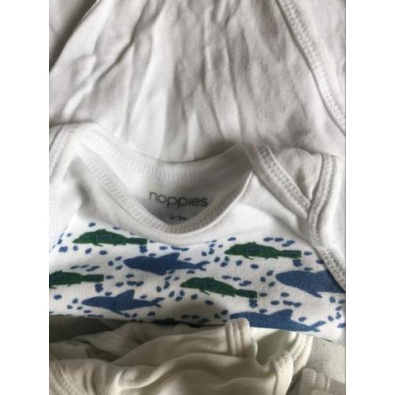 Groot pakket rompers 50/56 oa noppies feetje prenatal etc
