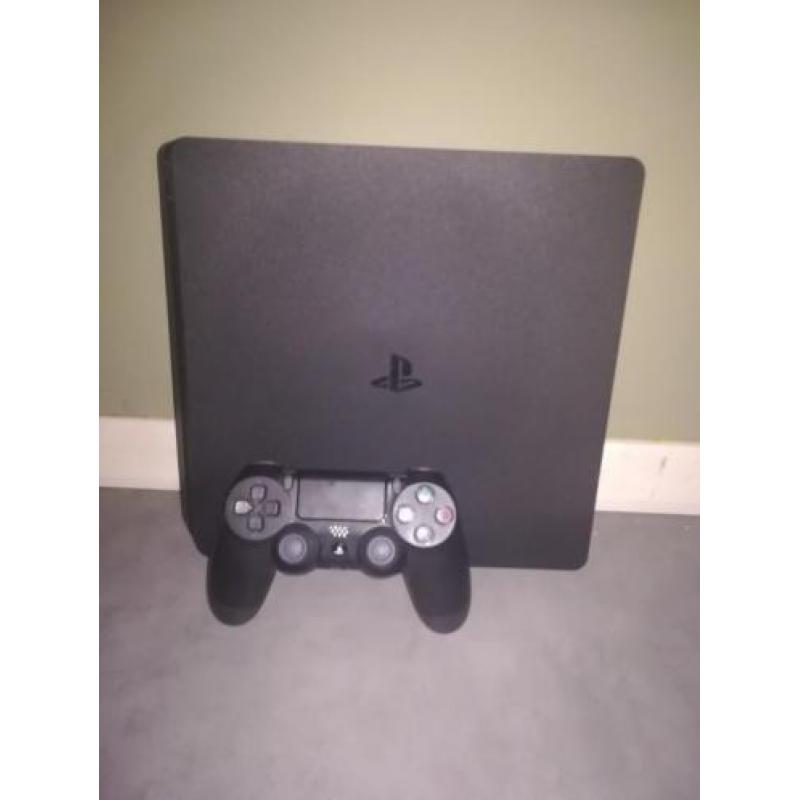 PlayStation 4 slim 500gb