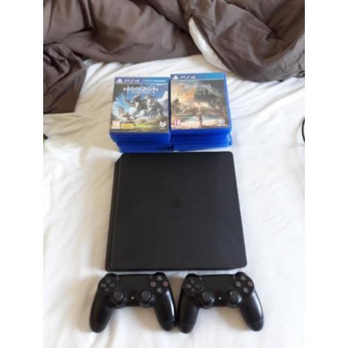 Sony ps4 slim