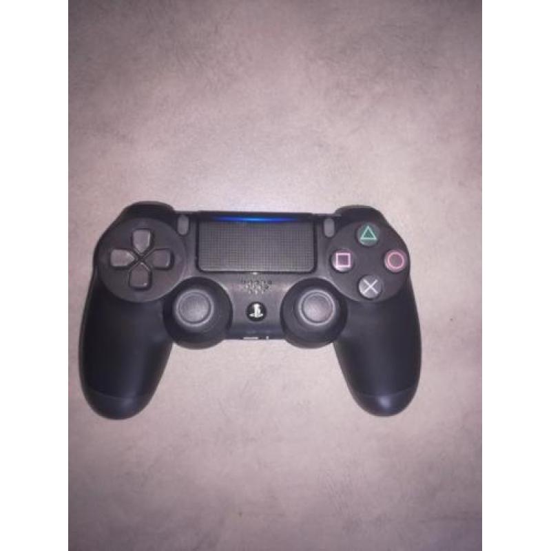 PlayStation 4 slim 500gb