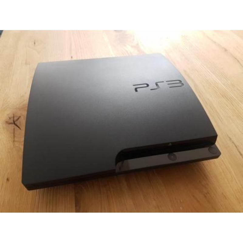 Playstation 3 PS3 Slim met 8 spellen