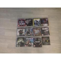 PlayStation 3 met 11 games en 2 controllers