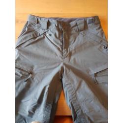 Nieuw skijas en broek van The North Face maat M