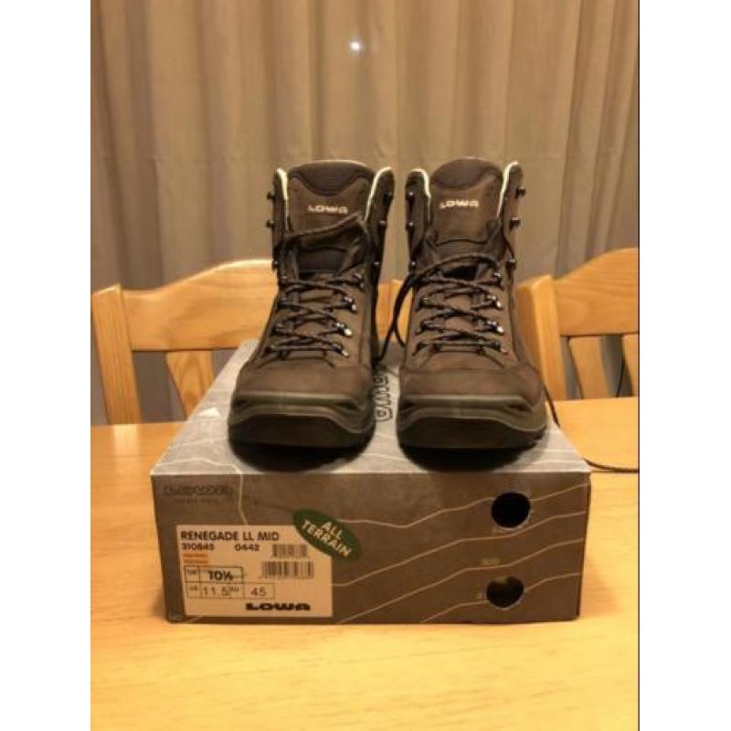 Nieuwe ongedragen Lowa mid GTX maat 45