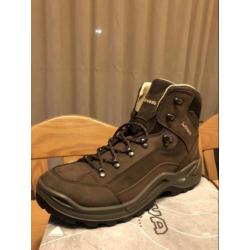 Nieuwe ongedragen Lowa mid GTX maat 45