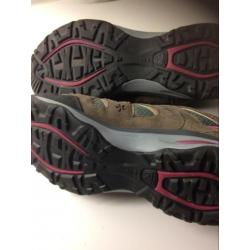 Sportschoenen. Human Nature Ortholite maat 39. 3 x gedragen