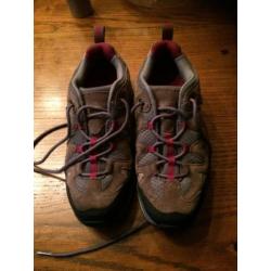 Sportschoenen. Human Nature Ortholite maat 39. 3 x gedragen