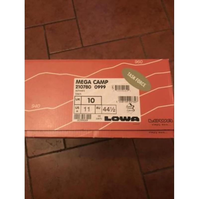 Lowa Mega camp 44,5