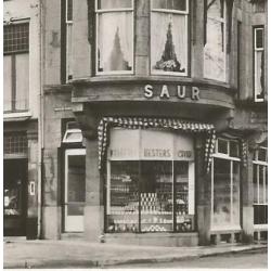 Den Haag restaurant Saur aan Lange Voorhout 1950