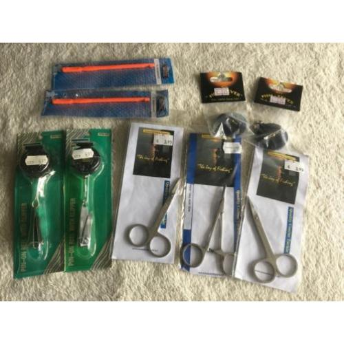 adv 95 / NIEUW set hengelsport gereedschappen