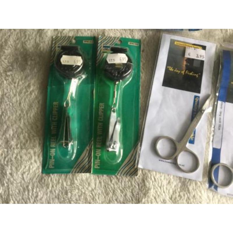adv 95 / NIEUW set hengelsport gereedschappen
